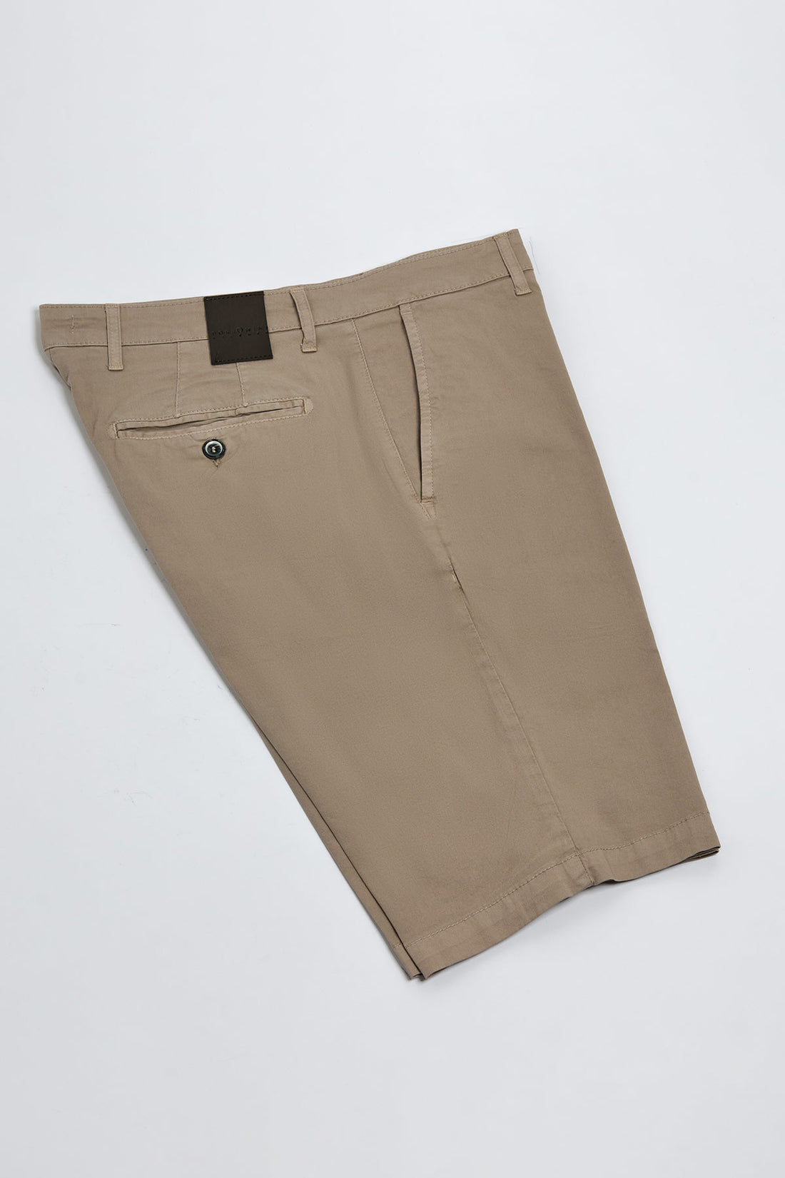 Bermuda da uomo modello BRM14-Sabbia