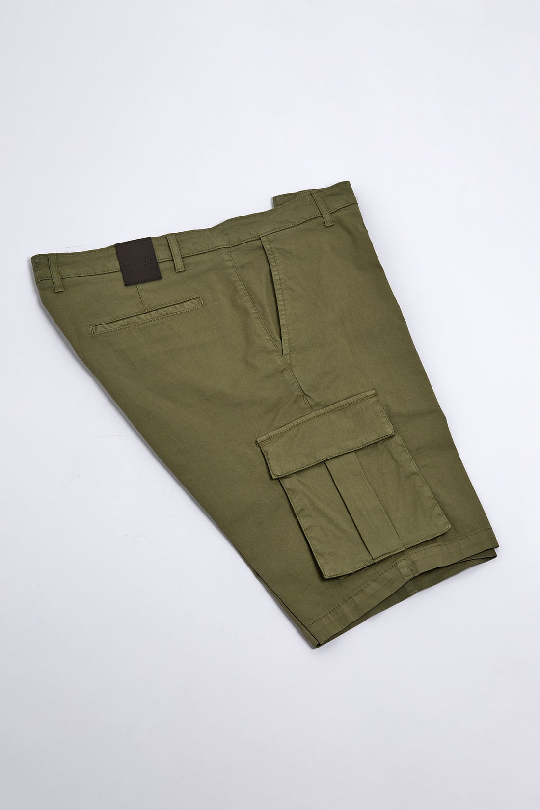 Bermuda da uomo modello BRM75-Militare