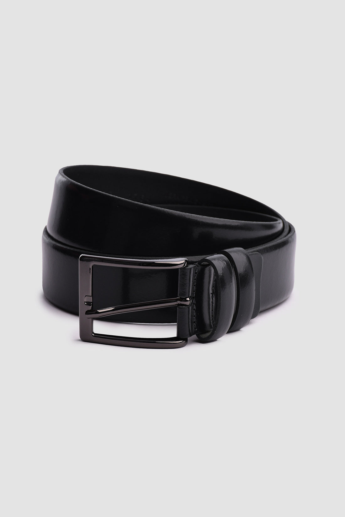 Cintura da uomo in pelle liscia e semilucida