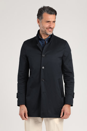 Raincoat with mandarin collar