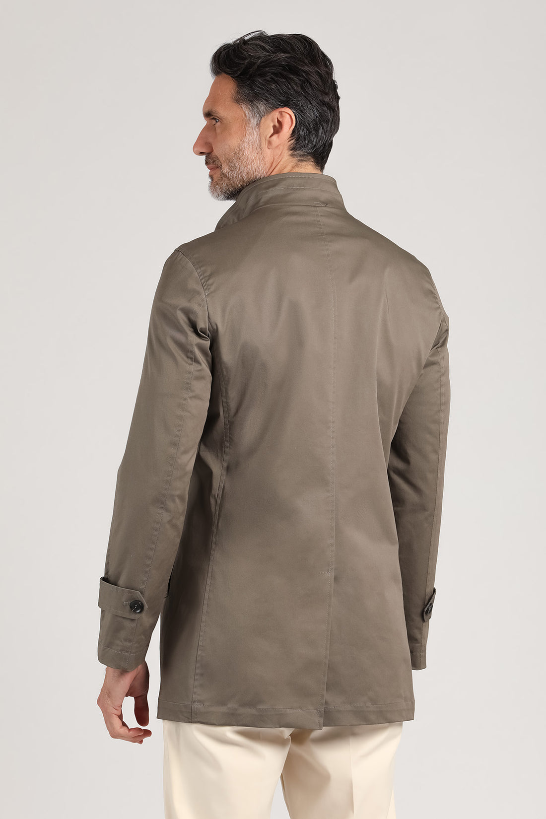 Impermeabile con collo alla coreana