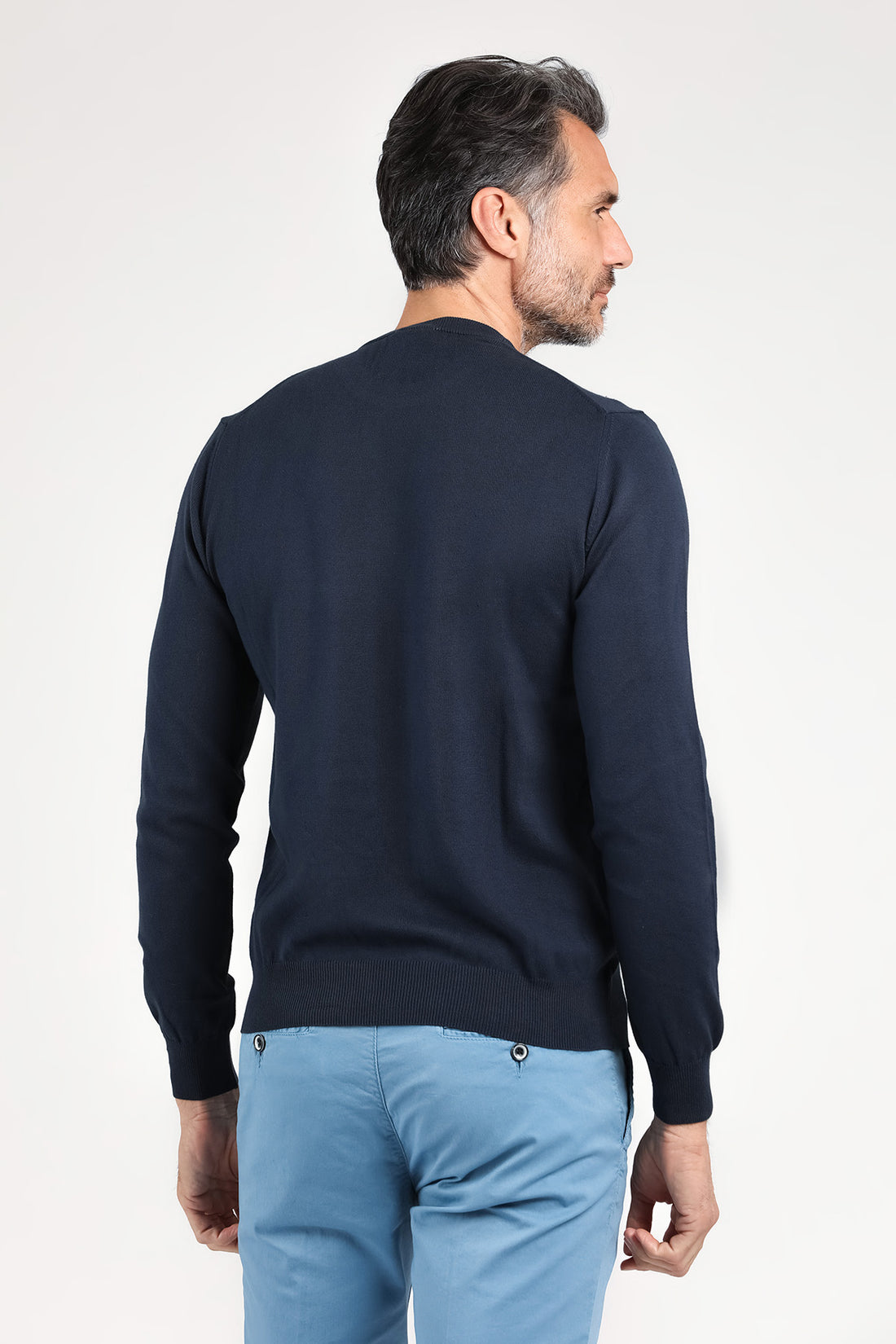 Maglia girocollo a manica lunga color blu navy
