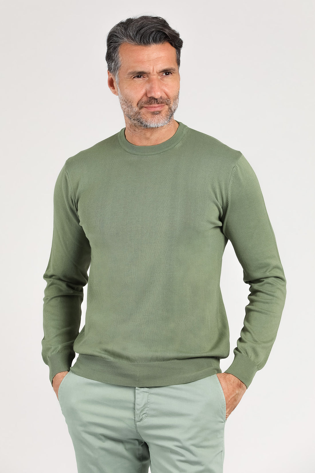 Maglia girocollo a manica lunga color verde militare