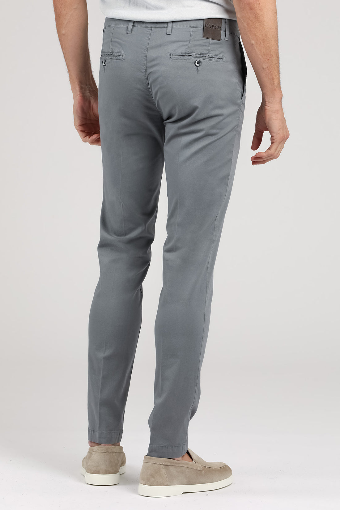 Pantalone chino tinto basic grigio
