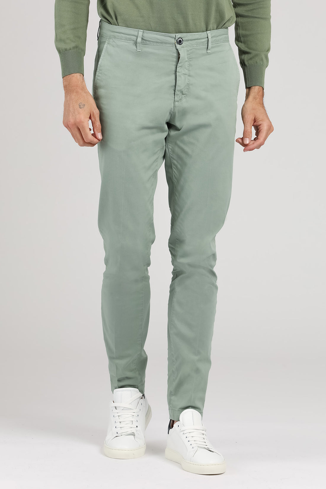 Pantalone chino tinto basic colore Iceberg