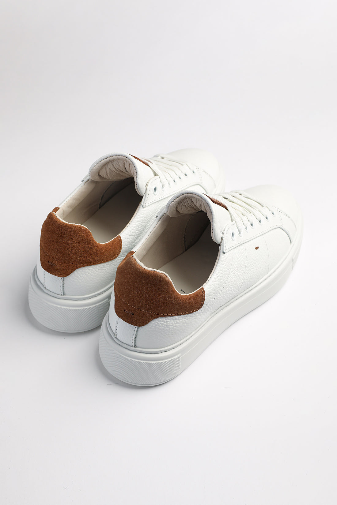 Sneakers in pelle da uomo made in italy