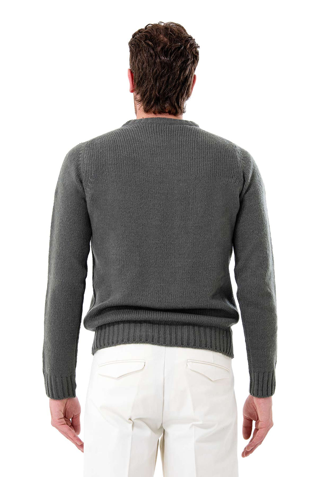 Men's crew neck sweater in soft yarn