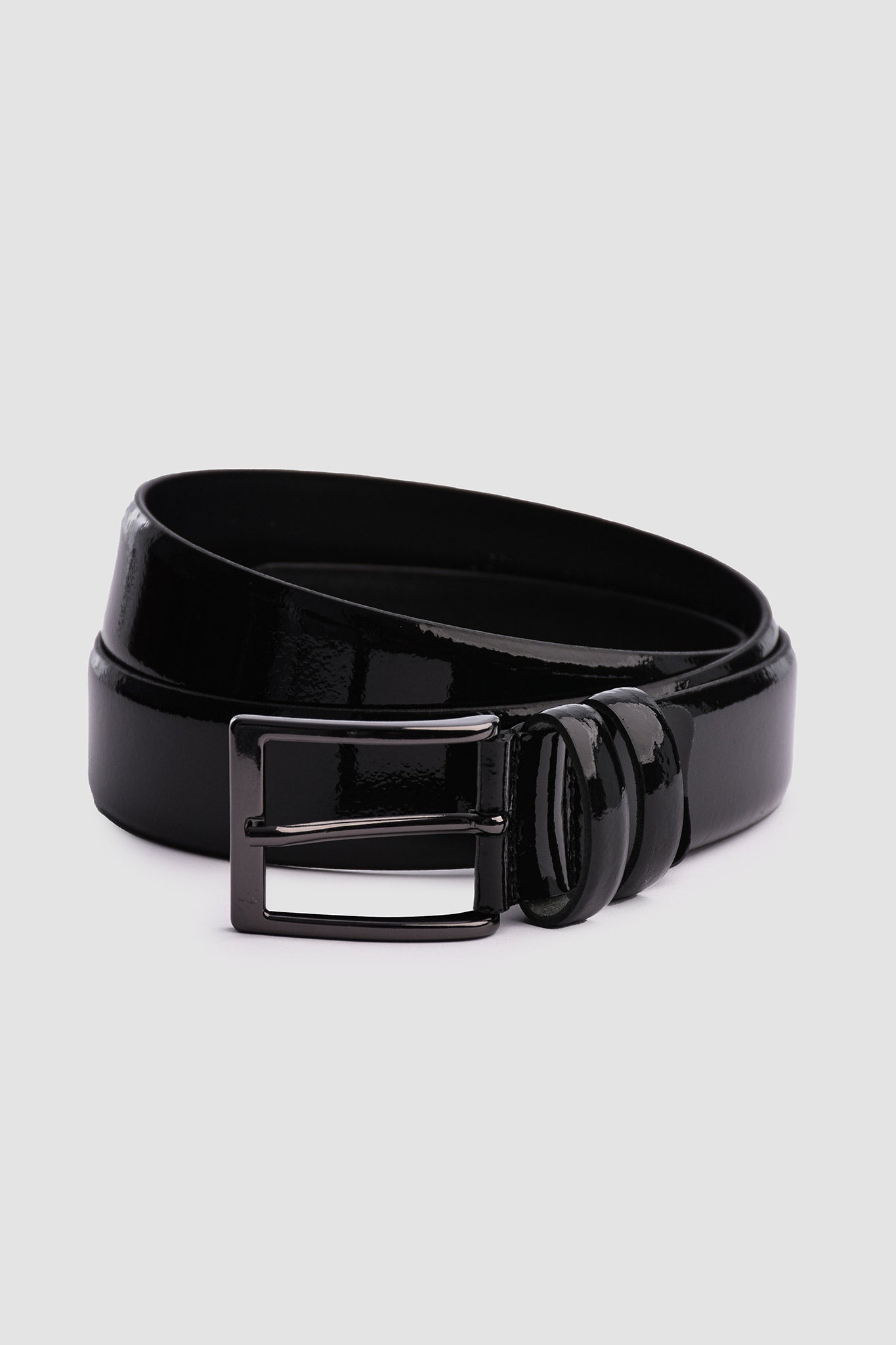 Smooth patent leather belt