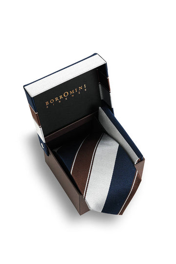 Silk tie with pocket square