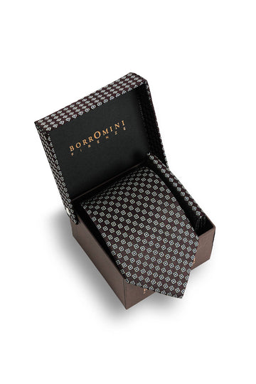 Silk tie with pocket square