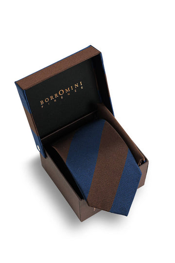 Silk tie with pocket square