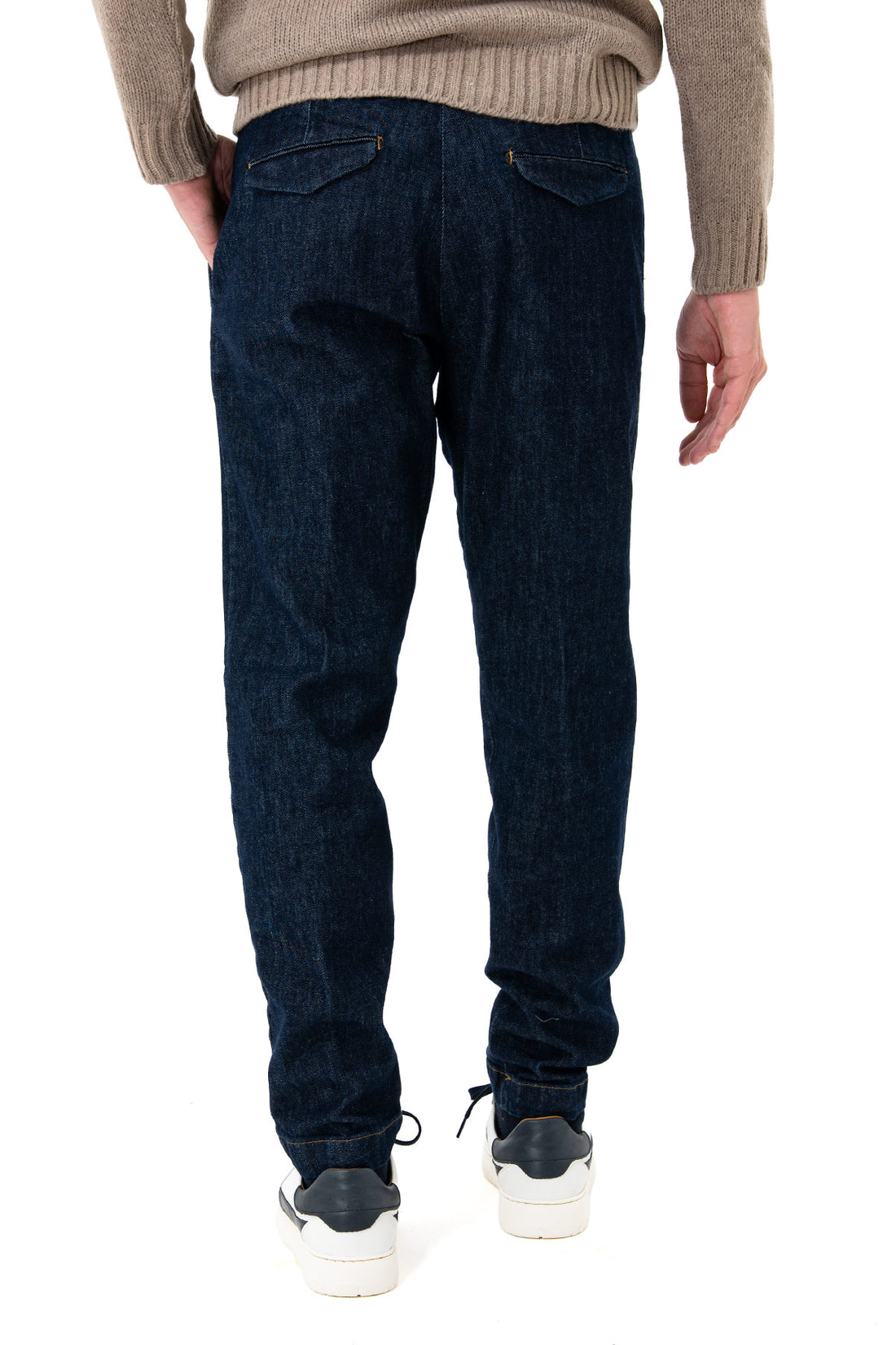 Jeans with welt pocket and back flap