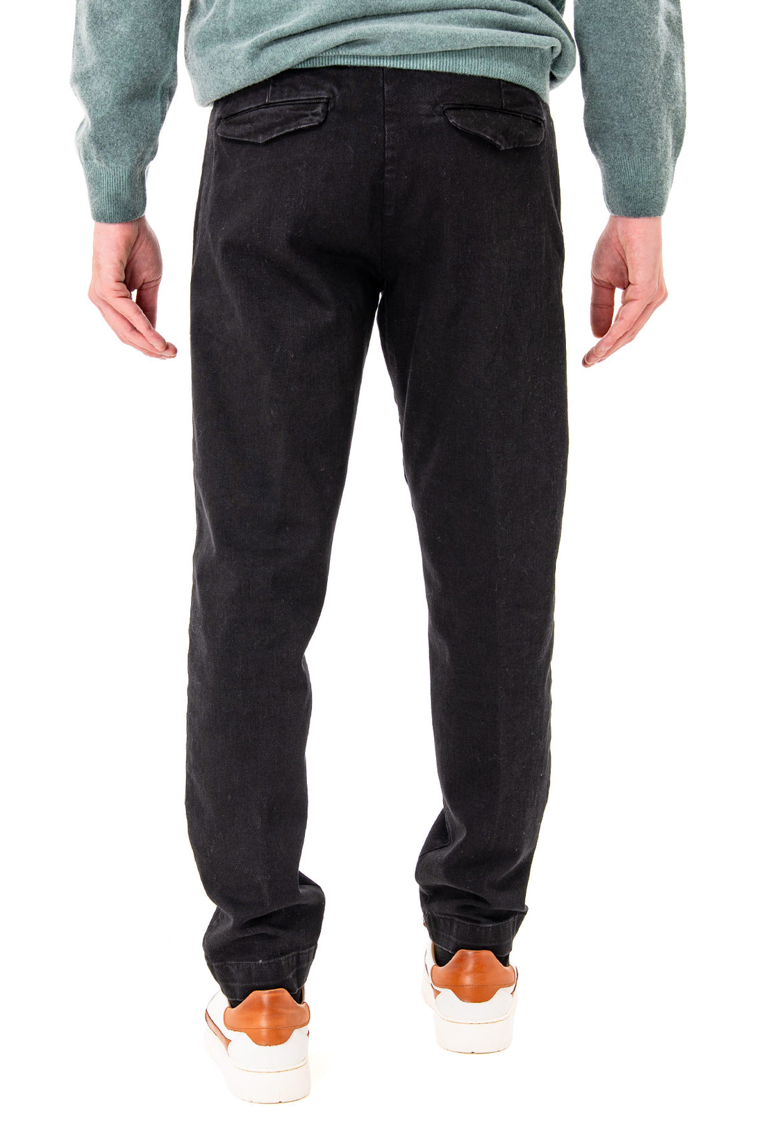 Men's jeans with welt pocket and back flap