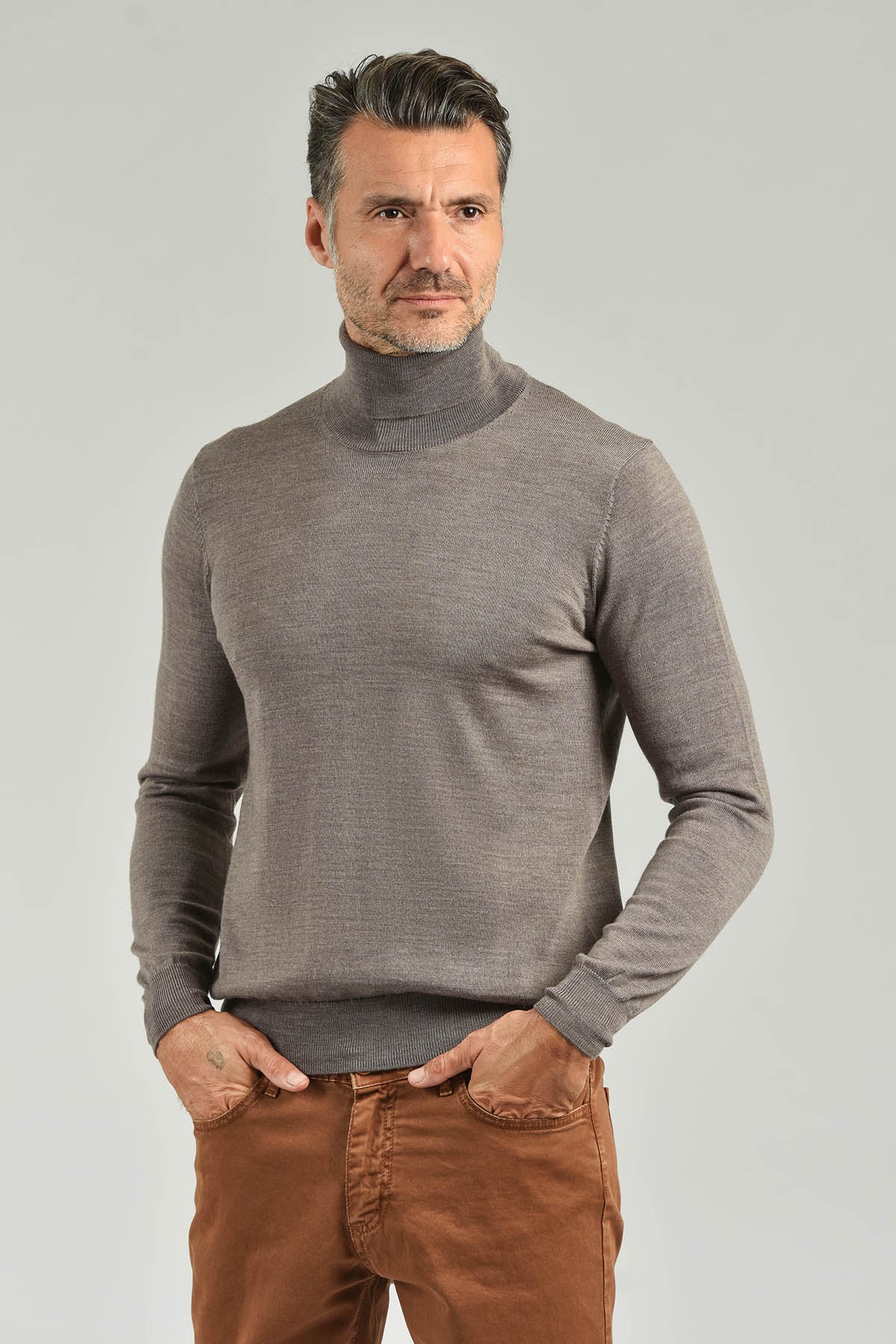 Smooth turtleneck sweater