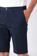Basic stretchy cotton bermuda shorts in blue - technical detail