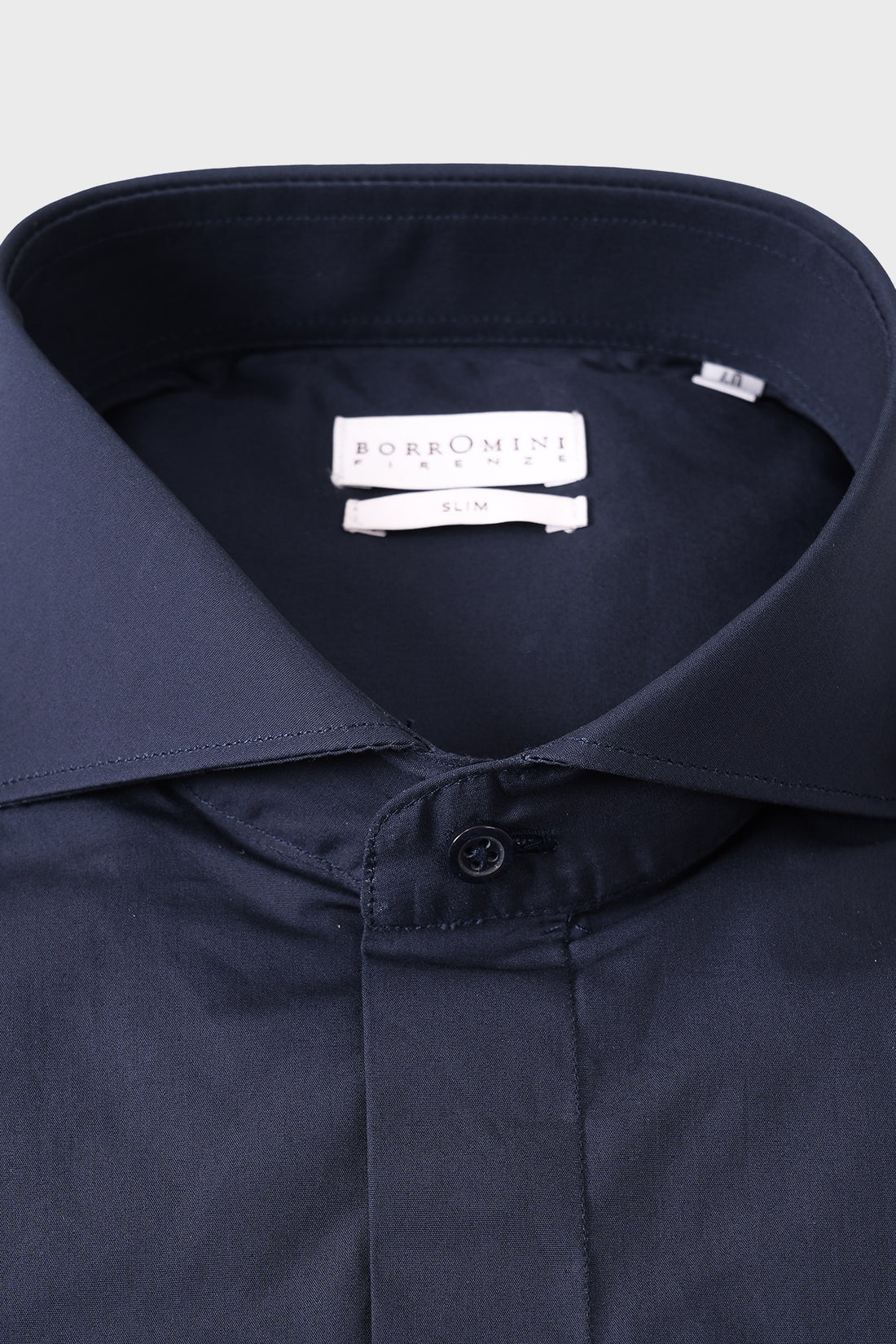 Camicia da uomo in cotone con abbottonatura nascosta Borromini Firenze