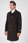 Dark brown double-faced coat with a shirt collar and button fastening, on a model