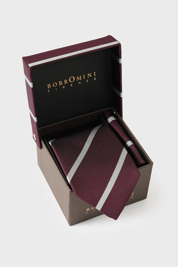 Set multicolore con cravatta in seta a righe e pochette coordinata nella scatola