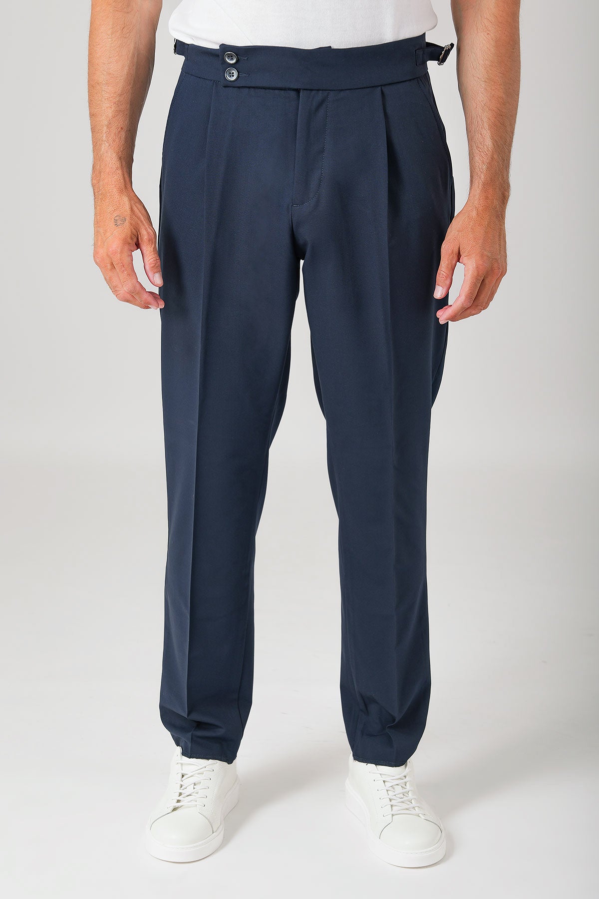 Pantalone a vita alta con fibbia - Blu - vista frontale