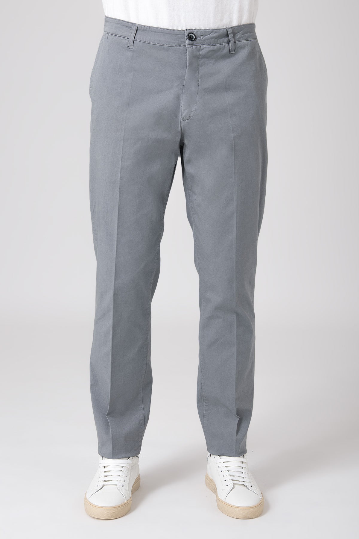Man wearing grey stretch cotton pants front view