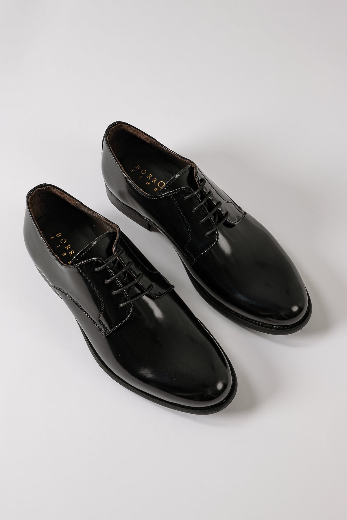 Scarpa Derby in Pelle Abrasivata allacciata - Nero - vista laterale