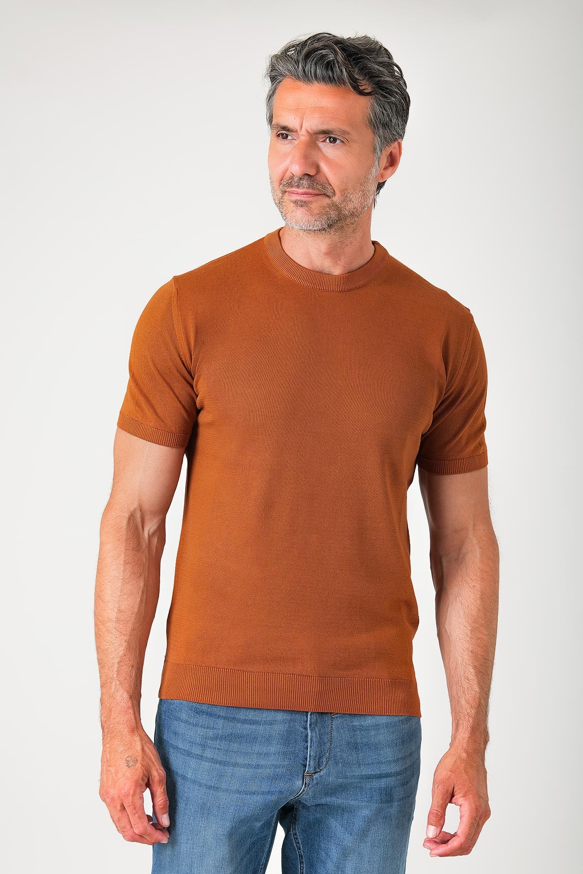T-shirt girocollo in maglia di cotone - Cacao - vista frontale